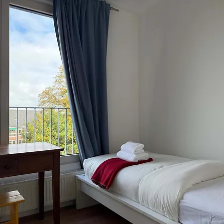 Spacious Family And Free Parking In Casa vacanze