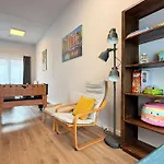 Spacious Family And Free Parking In איינדהובן