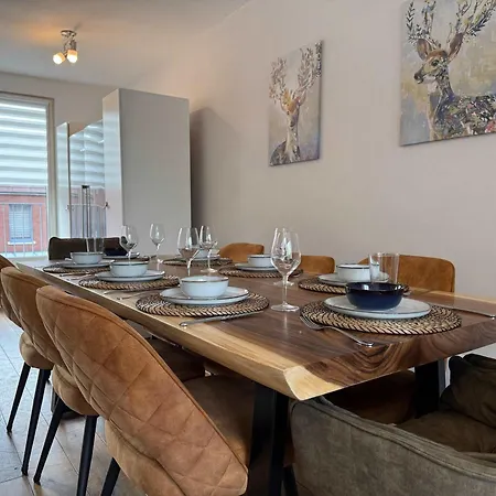 Spacious Family And Free Parking In 펜션 *