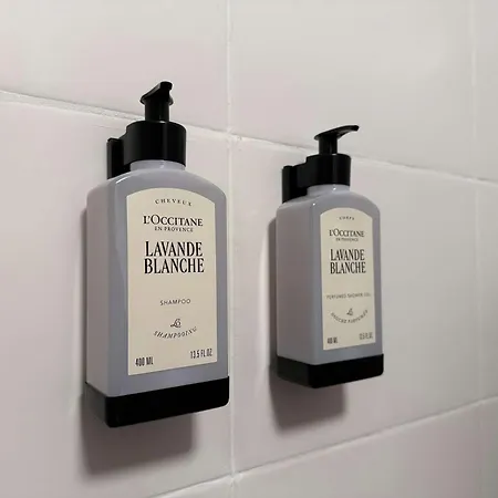 Spacious Family And Free Parking In *