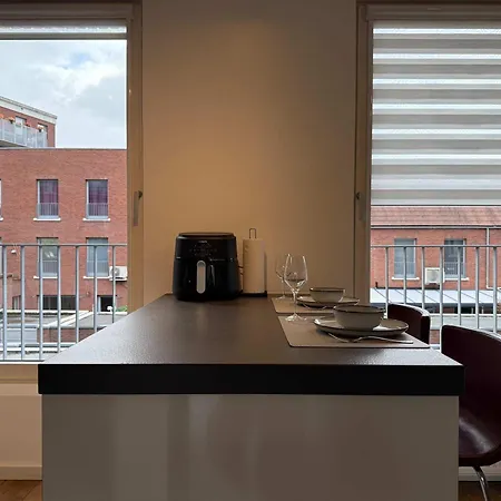 펜션 Spacious Family And Free Parking In