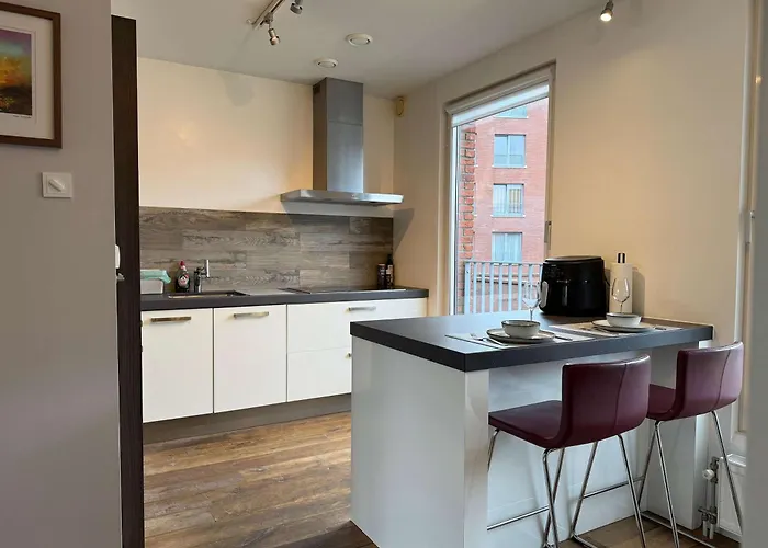 Spacious Family And Free Parking In Hébergement de vacances *