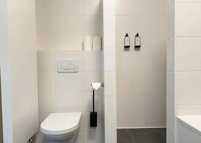 Hébergement de vacances Spacious Family And Free Parking In *