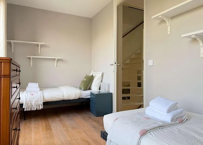 Spacious Family And Free Parking In Hébergement de vacances Eindhoven