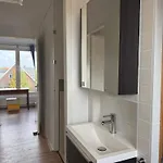 Spacious Family And Free Parking In *
