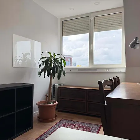 Spacious Family And Free Parking In 度假居 *